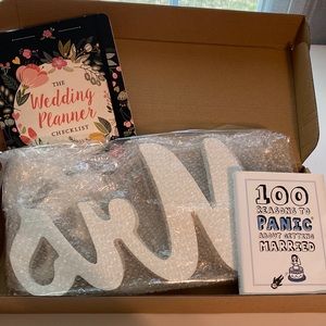 Wedding planning bundle! NWT